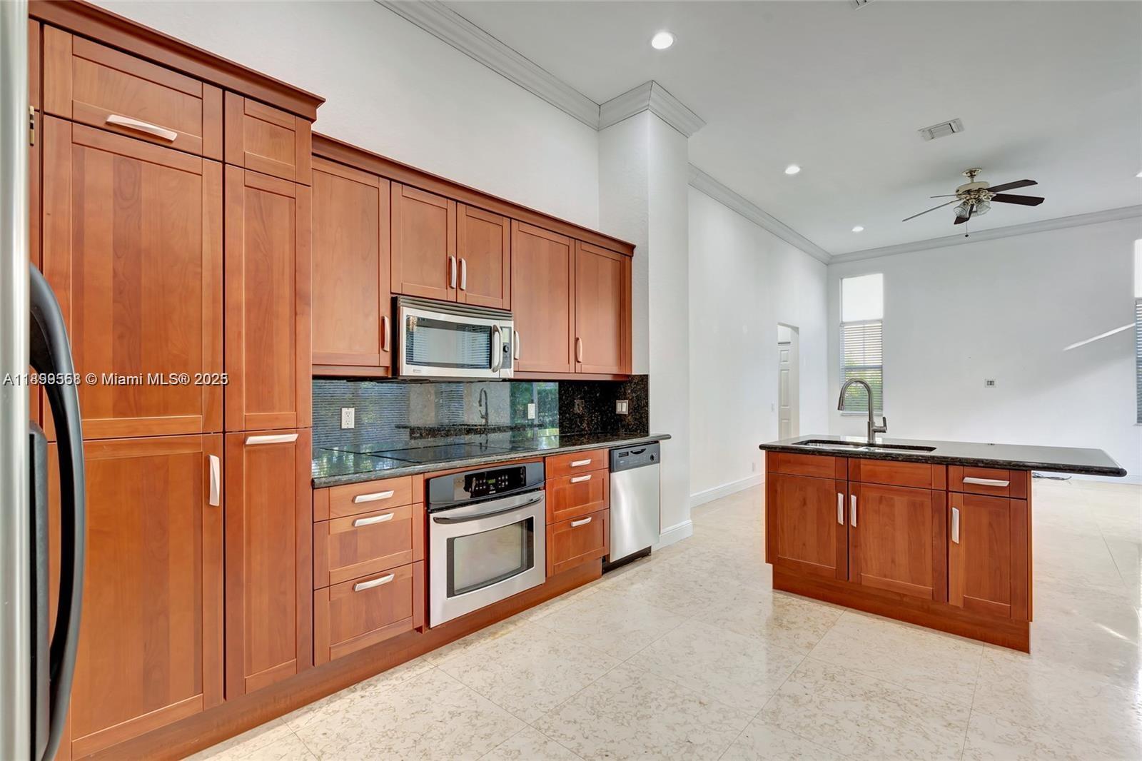 Weston Hills - SECTOR 7 - Residential Lease