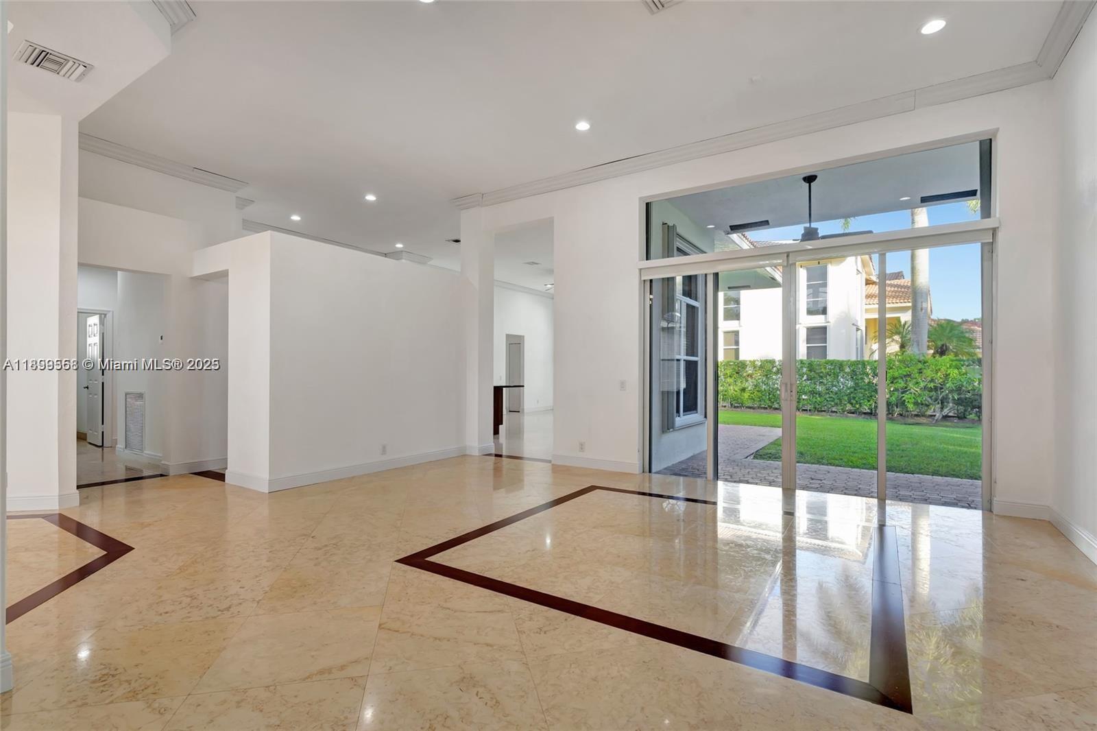 Weston Hills - SECTOR 7 - Residential Lease