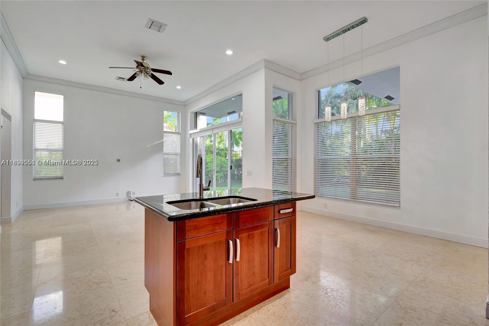 Weston Hills - SECTOR 7 - Residential Lease