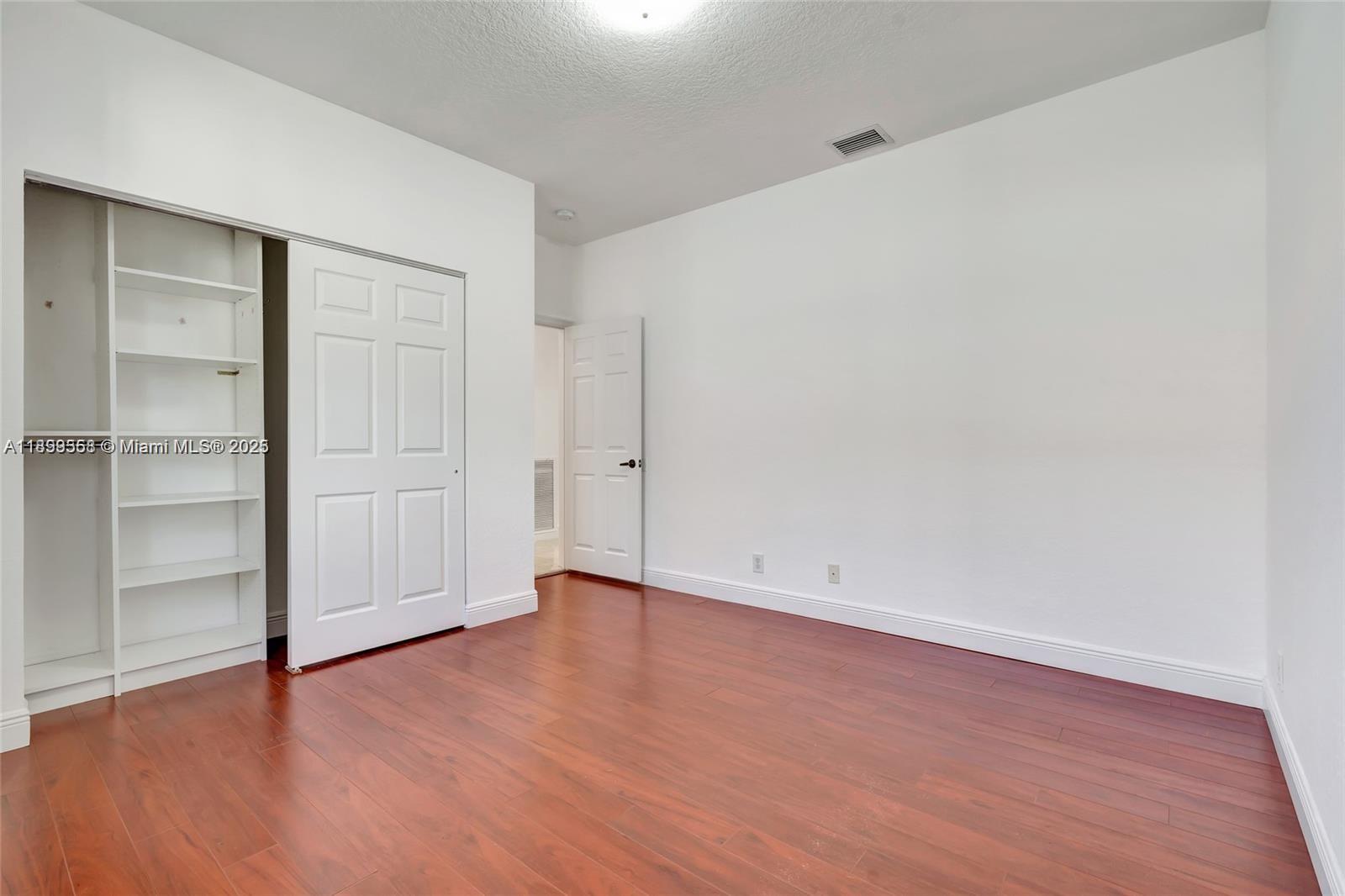 Weston Hills - SECTOR 7 - Residential Lease