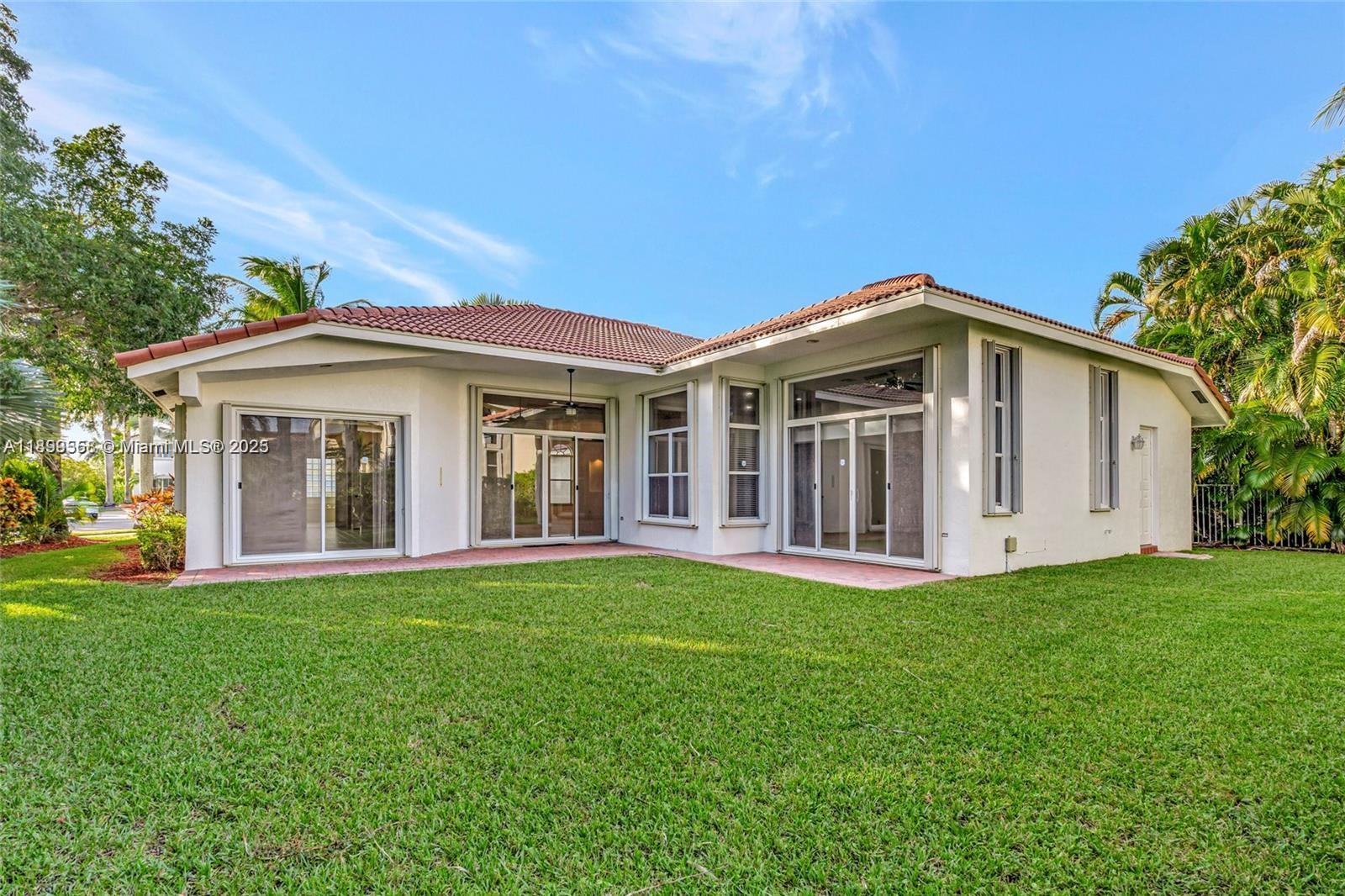 Weston Hills - SECTOR 7 - Residential Lease