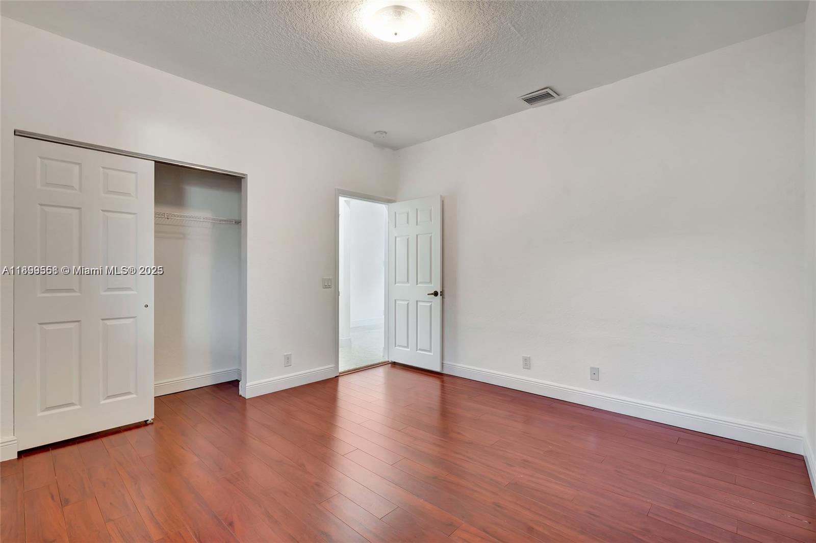 Weston Hills - SECTOR 7 - Residential Lease