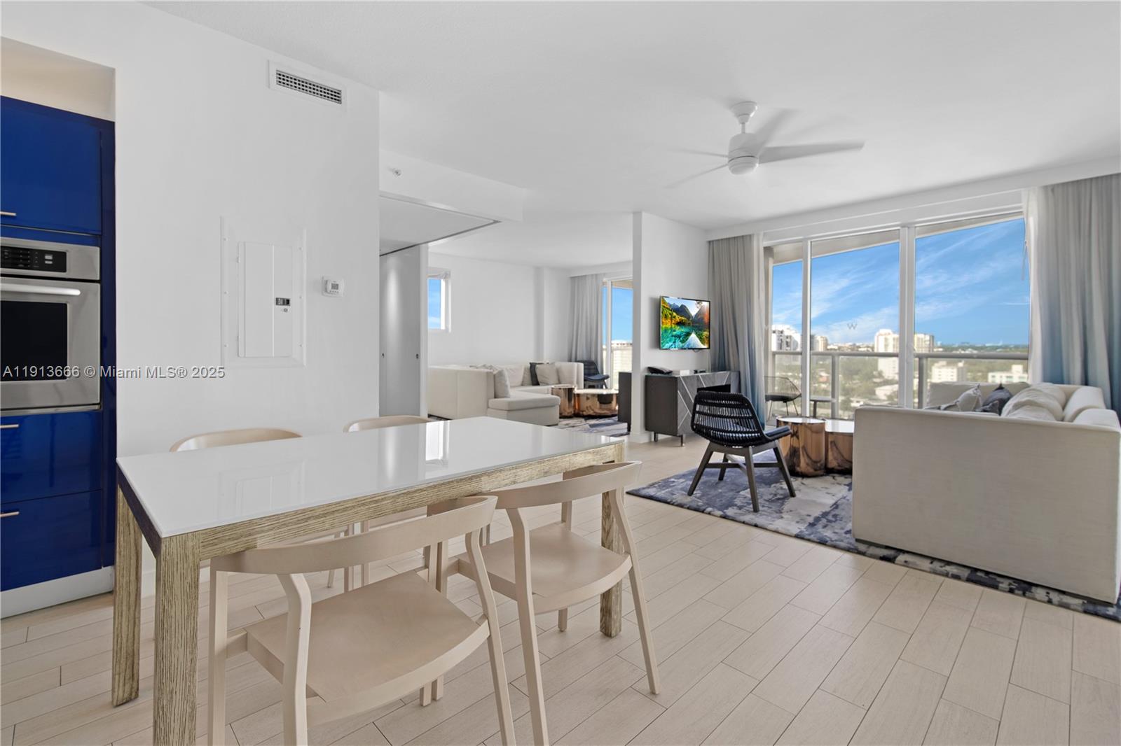 FORT LAUDERDALE RESIDENCE - Residential Lease