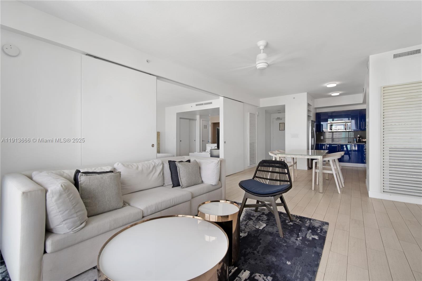 FORT LAUDERDALE RESIDENCE - Residential Lease