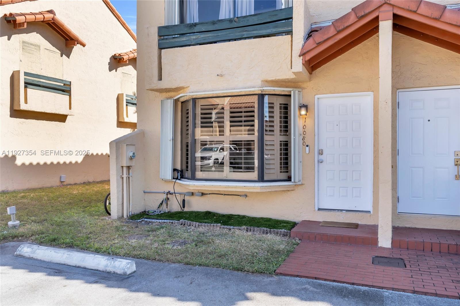 DADELAND COVE SEC 1 - Residential