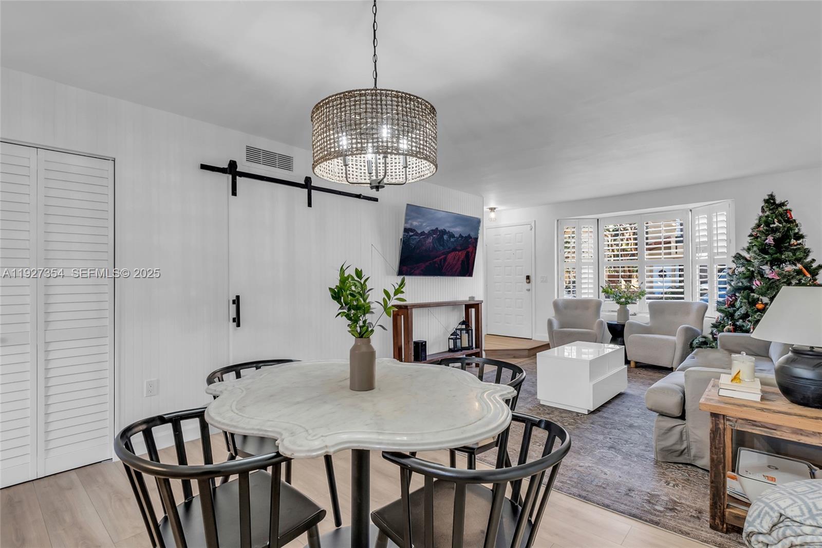 DADELAND COVE SEC 1 - Residential