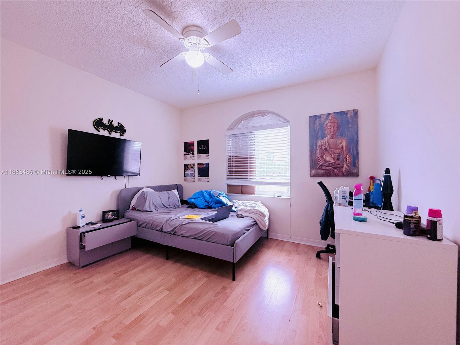 IBIS VILLA AT MIAMI GARDE - Residential Lease
