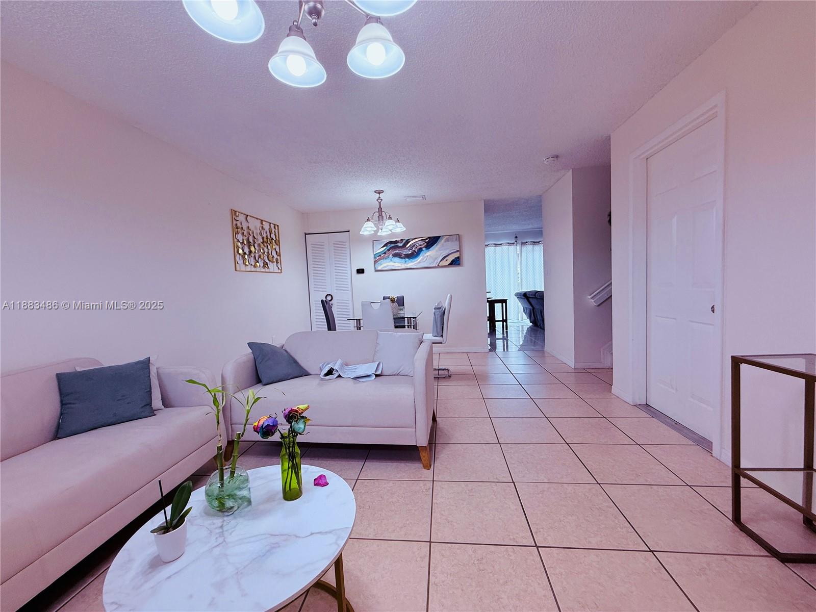 IBIS VILLA AT MIAMI GARDE - Residential Lease