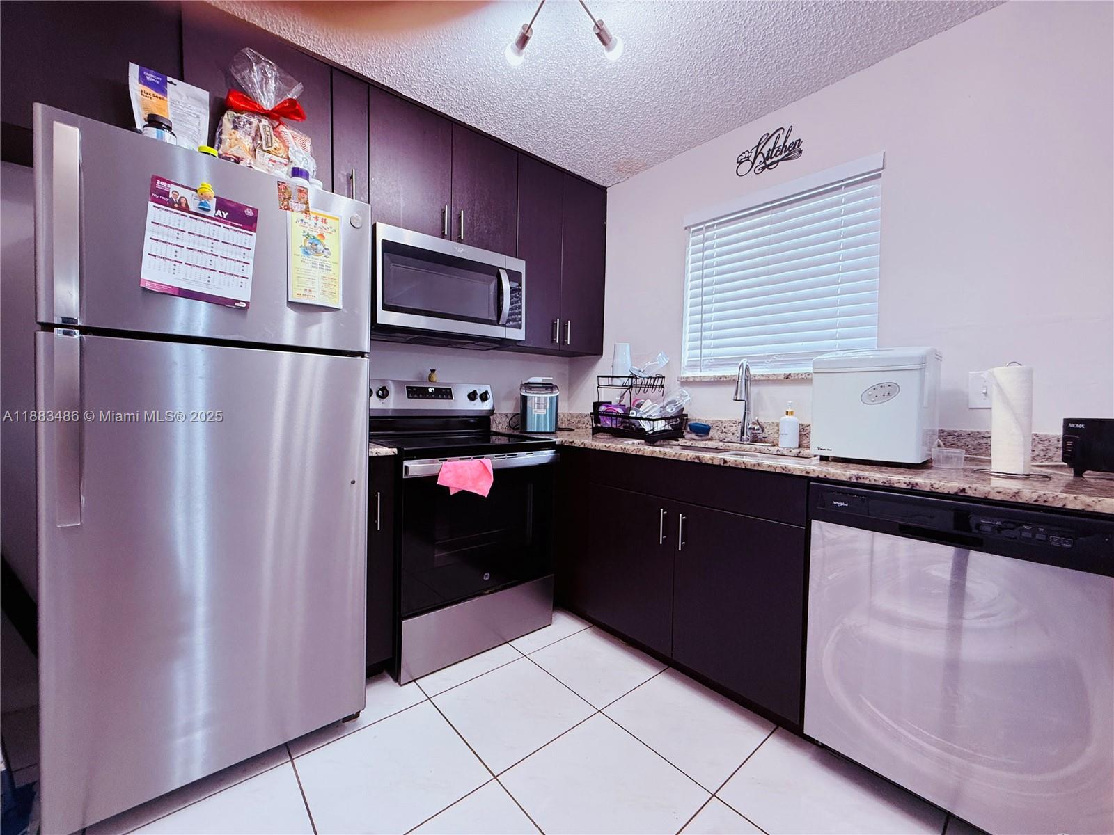 IBIS VILLA AT MIAMI GARDE - Residential Lease