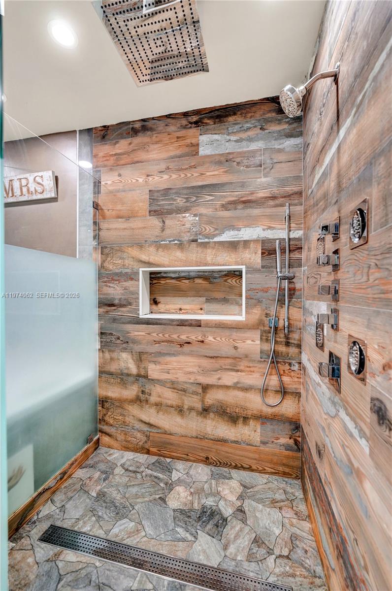 FLAMINGO GARDENS-TAMARIND - Residential