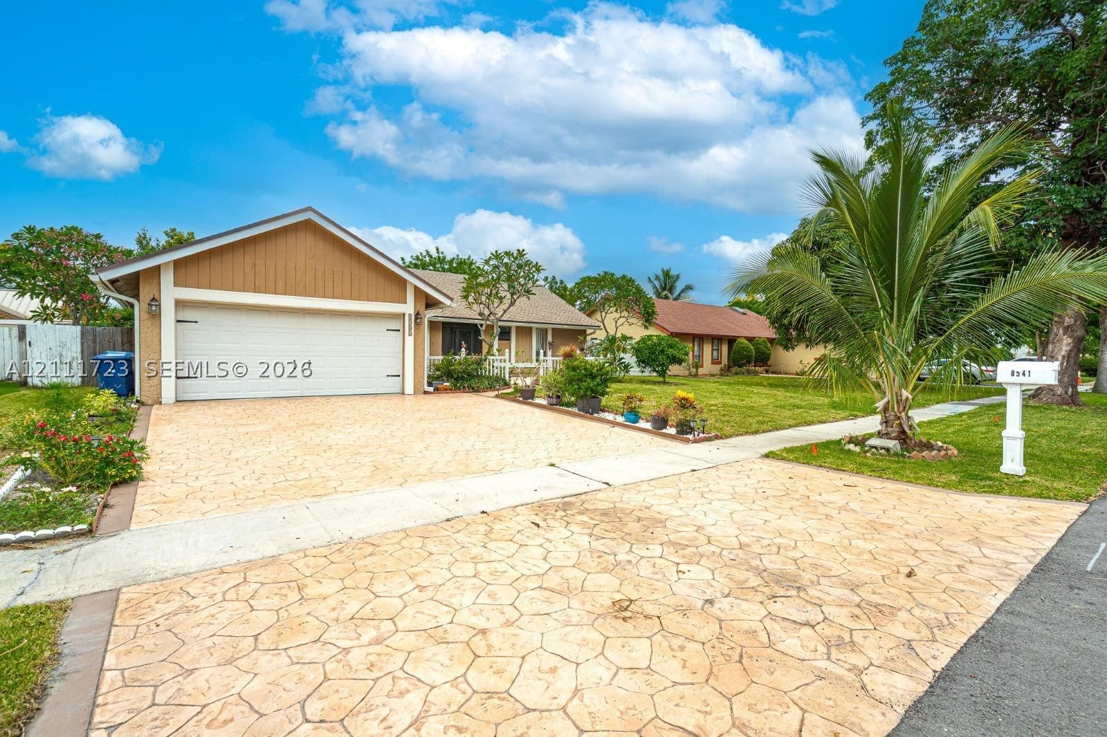 8541 NW 51st Ct, Lauderhill FL 33351