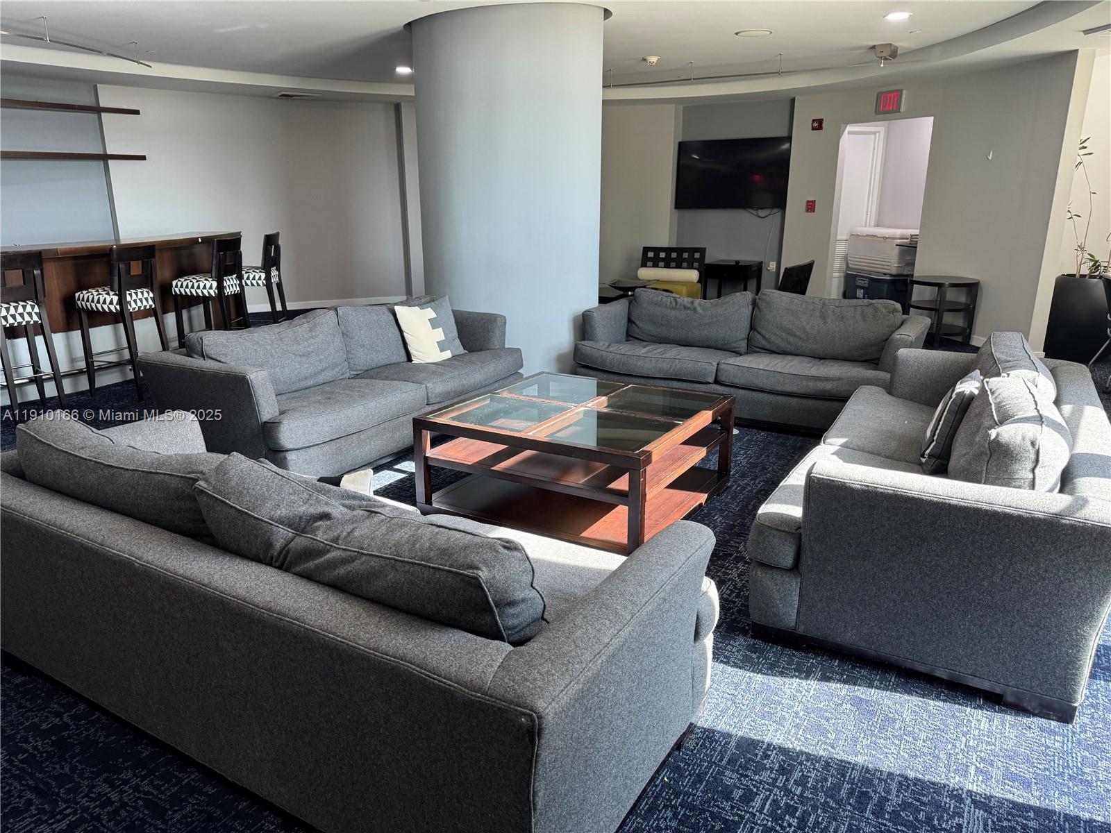 METROPOLIS I AT DADELAND - Residential