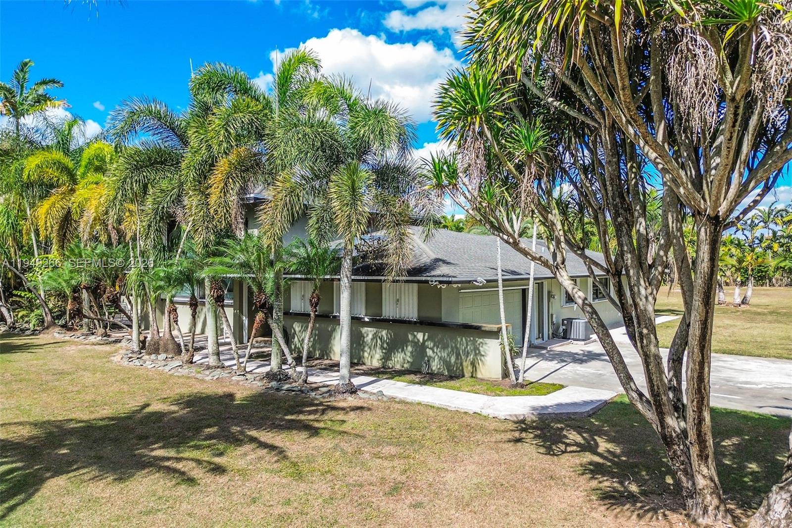 Redland SFH 5 acres - Residential