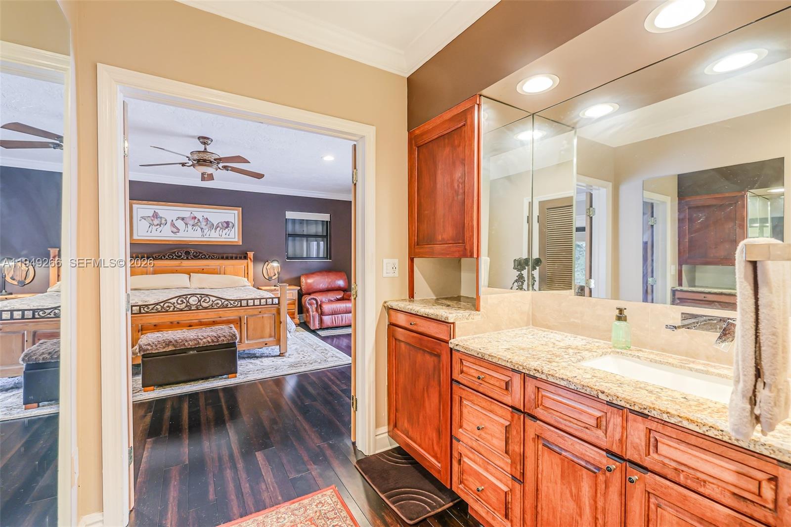 Redland SFH 5 acres - Residential