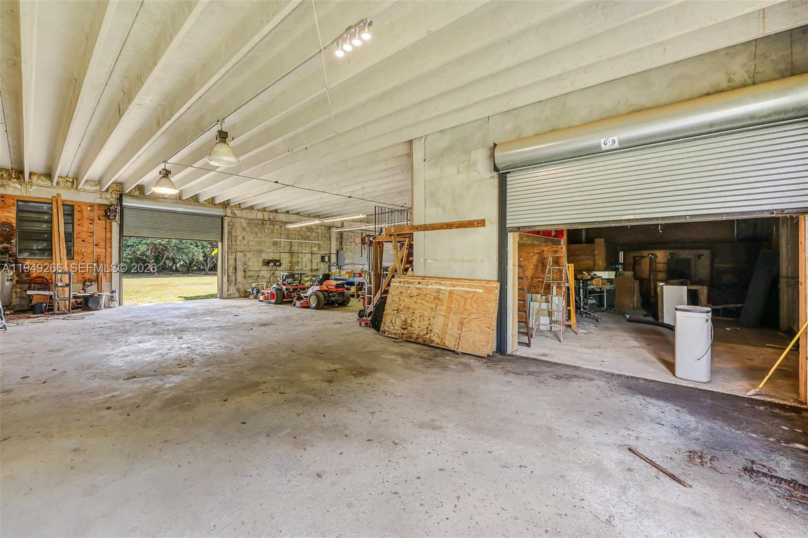 Redland SFH 5 acres - Residential