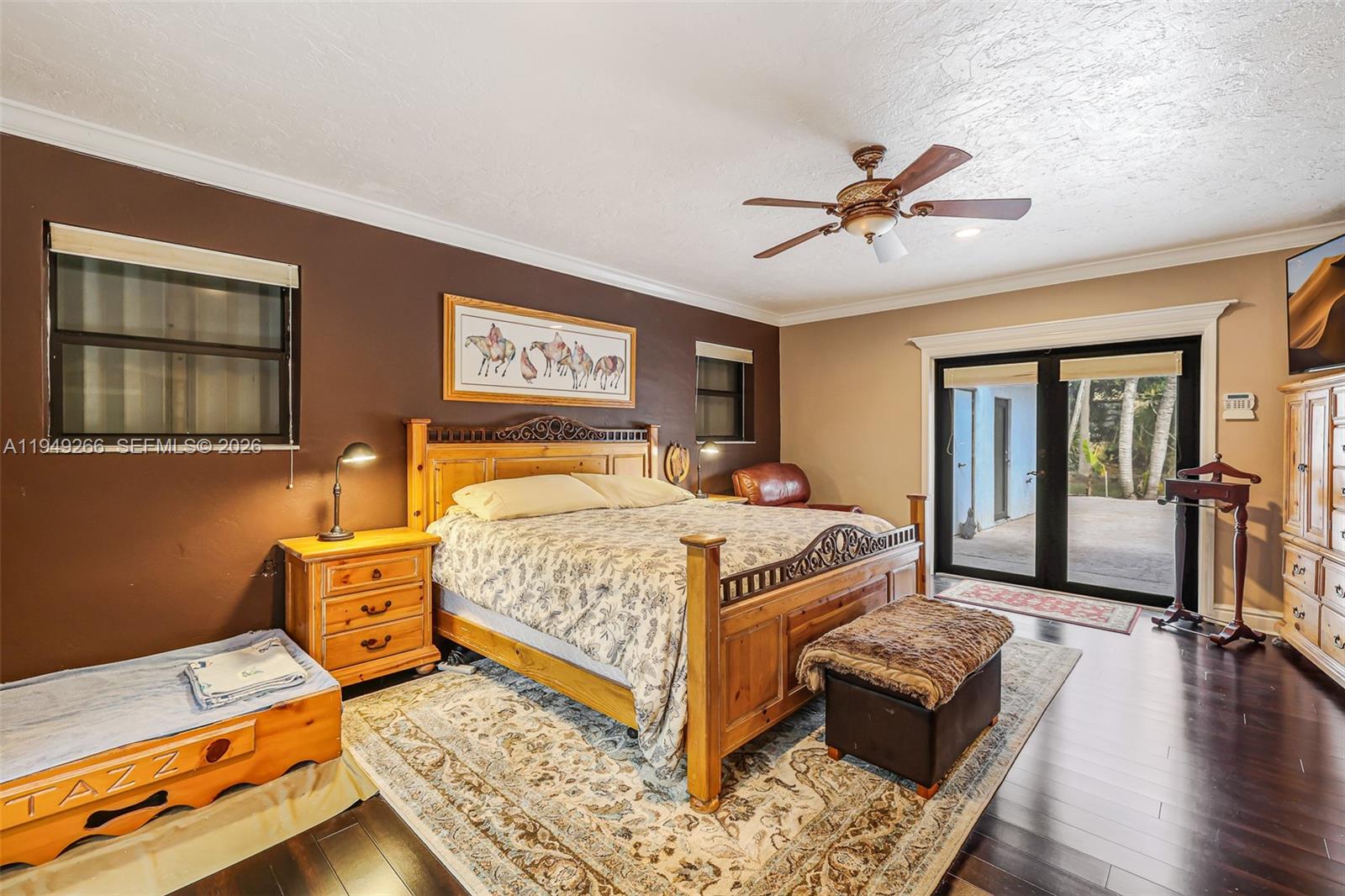 Redland SFH 5 acres - Residential