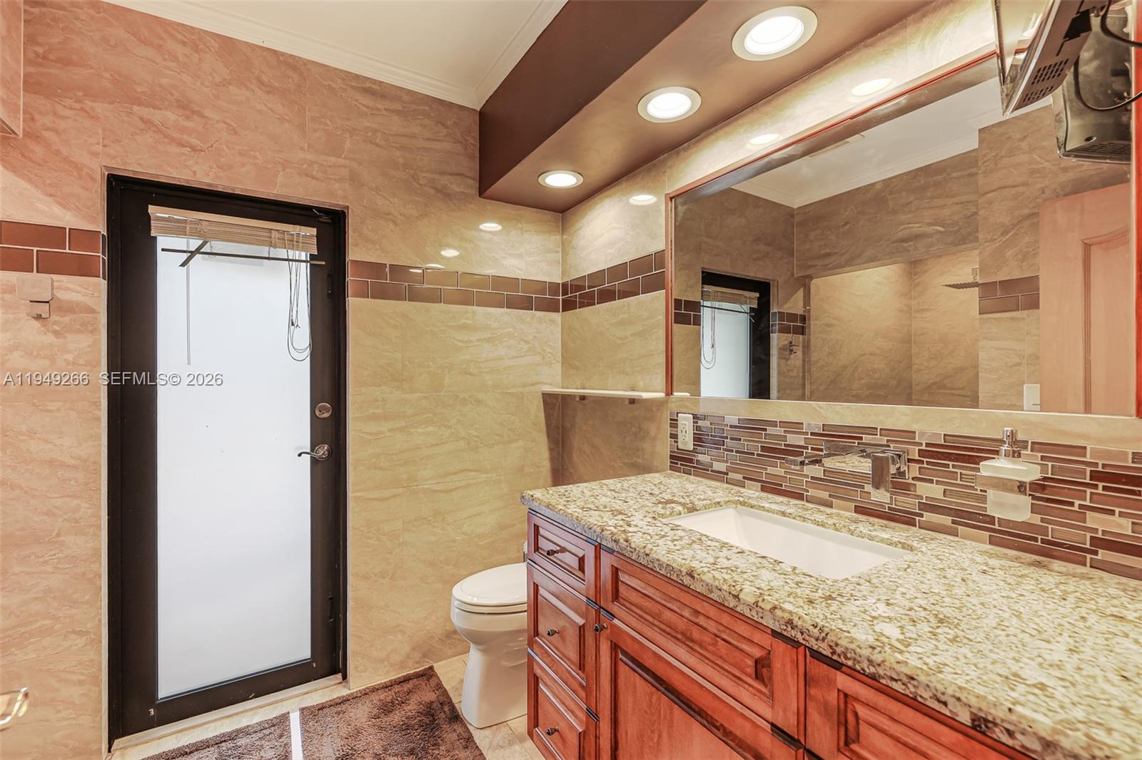 Redland SFH 5 acres - Residential