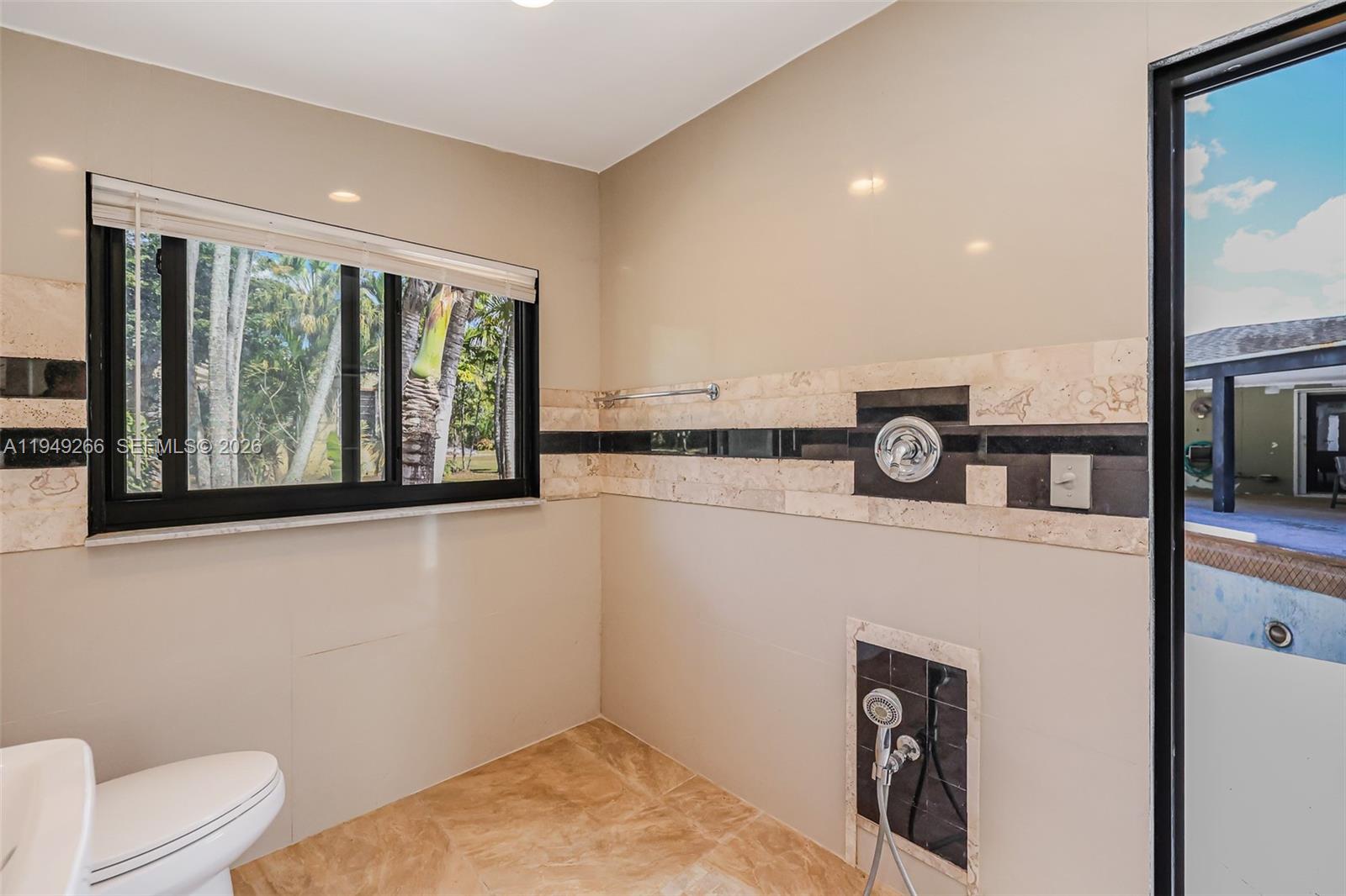 Redland SFH 5 acres - Residential