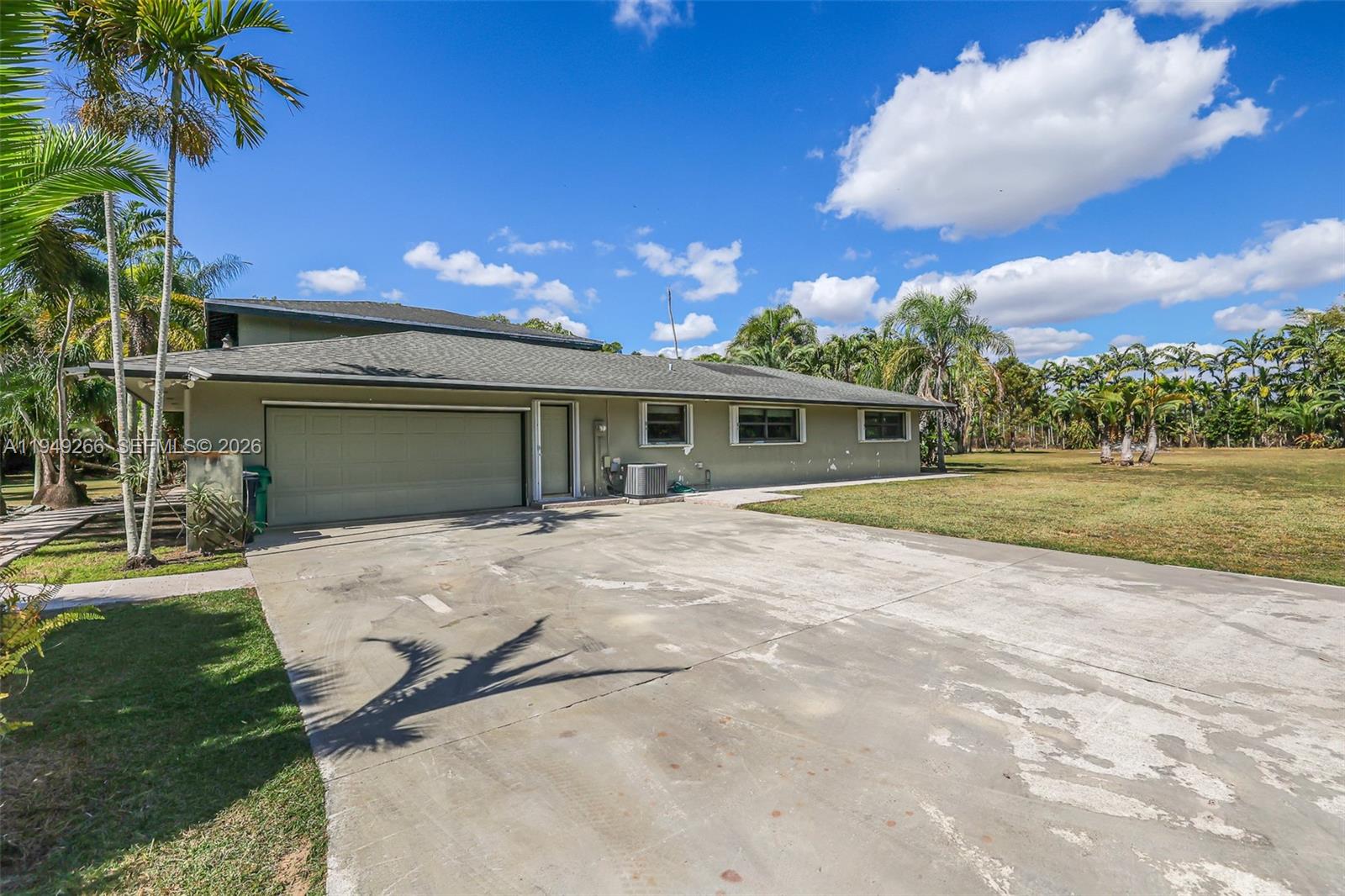 Redland SFH 5 acres - Residential