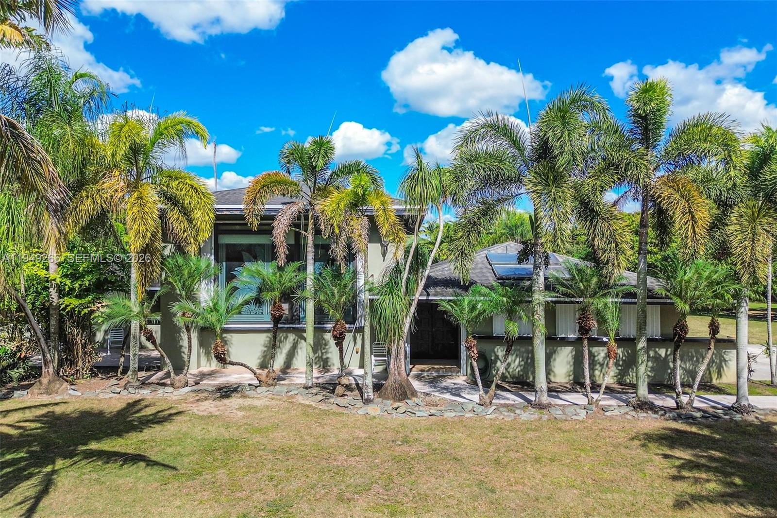 Redland SFH 5 acres - Residential