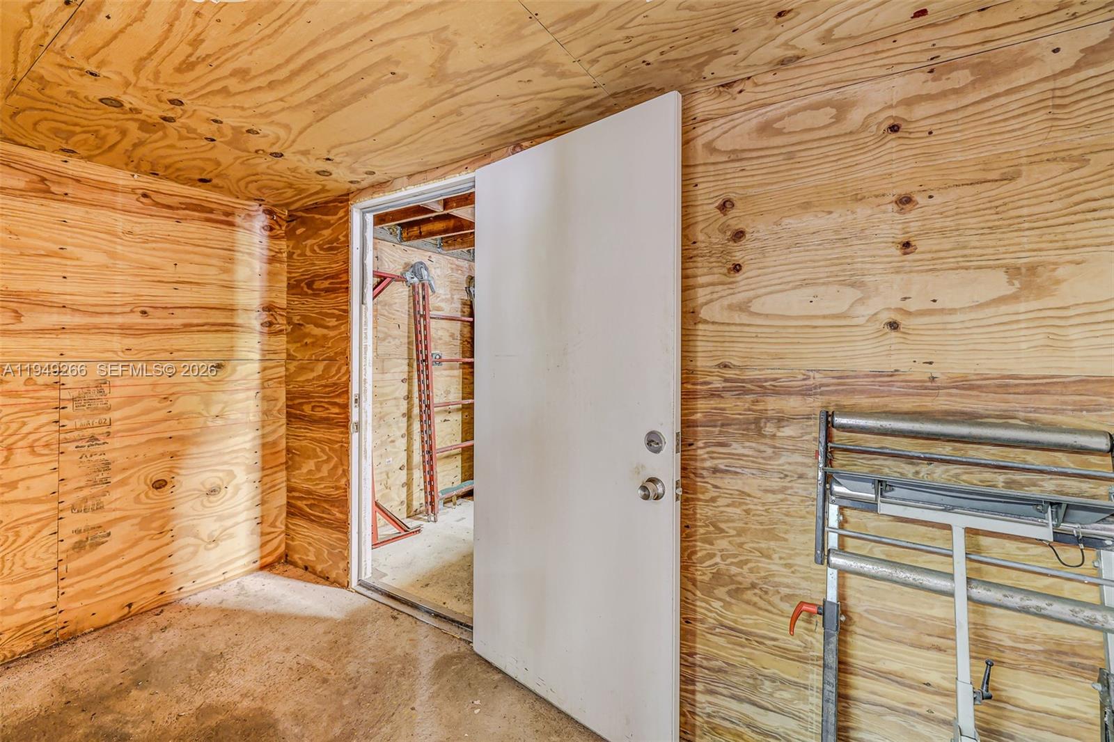 Redland SFH 5 acres - Residential