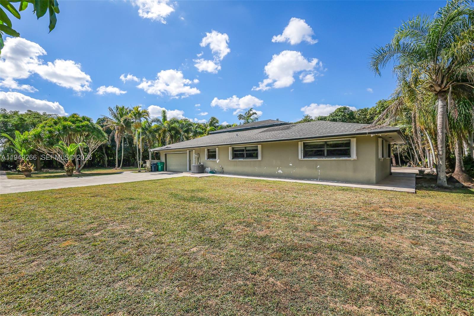 Redland SFH 5 acres - Residential