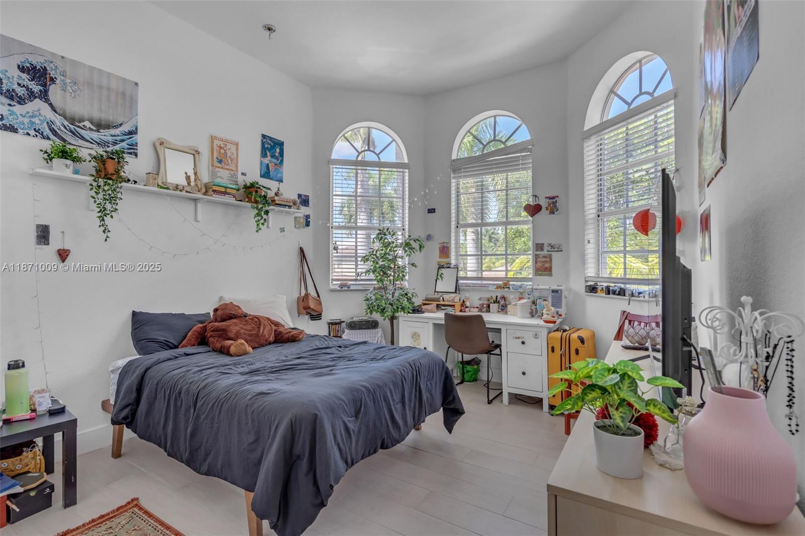 GALAPAGOS II - Residential