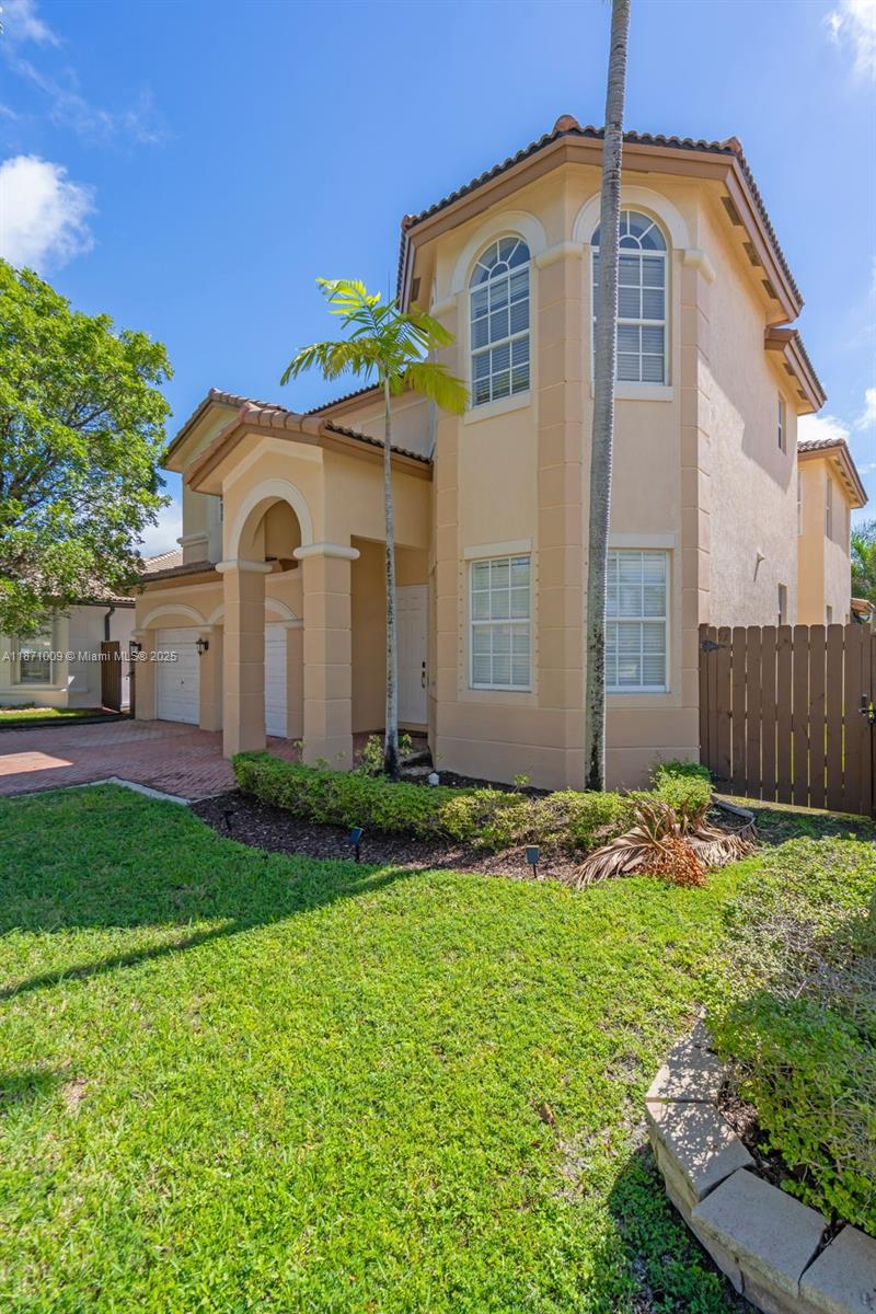 GALAPAGOS II - Residential