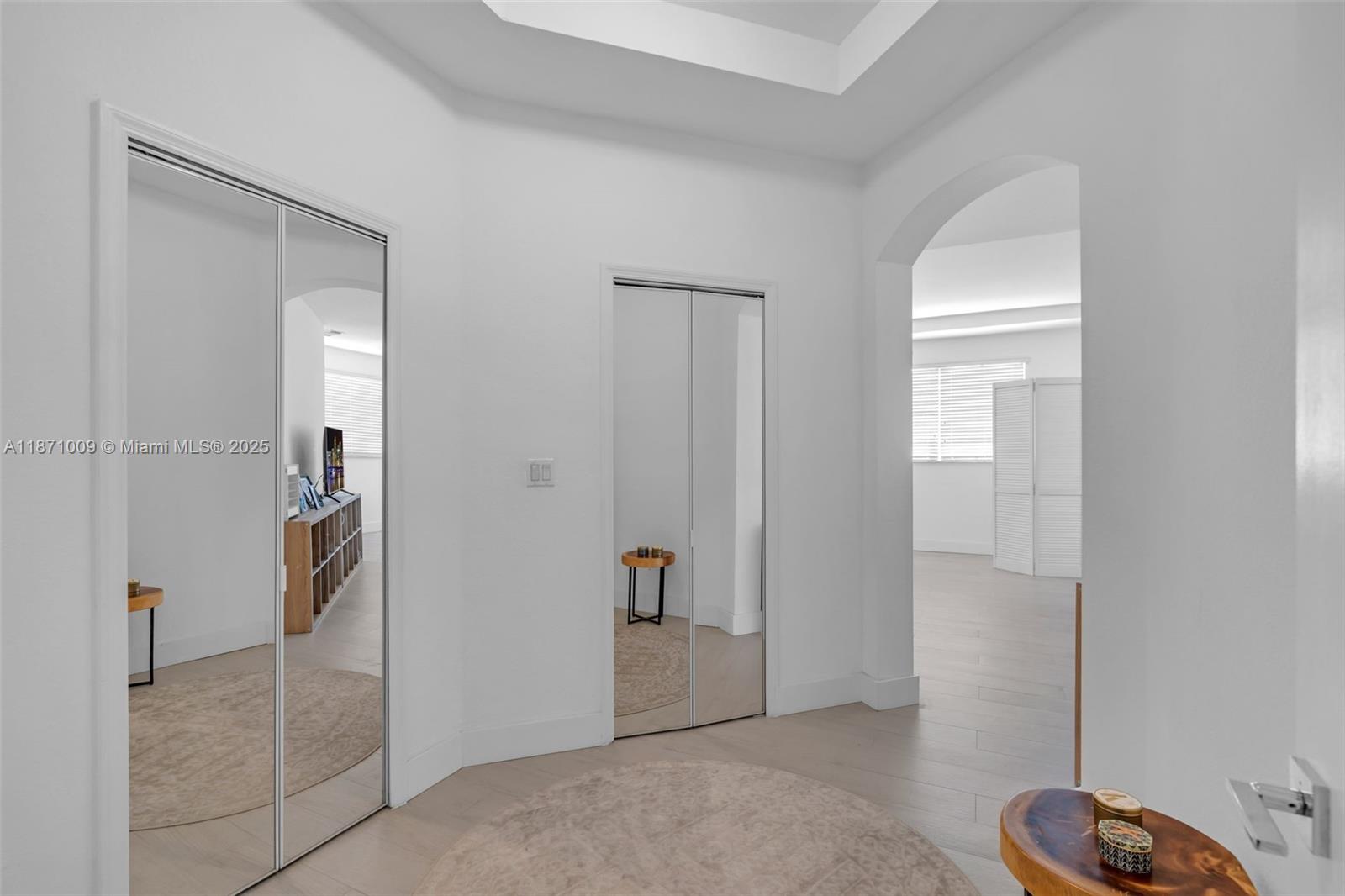 GALAPAGOS II - Residential