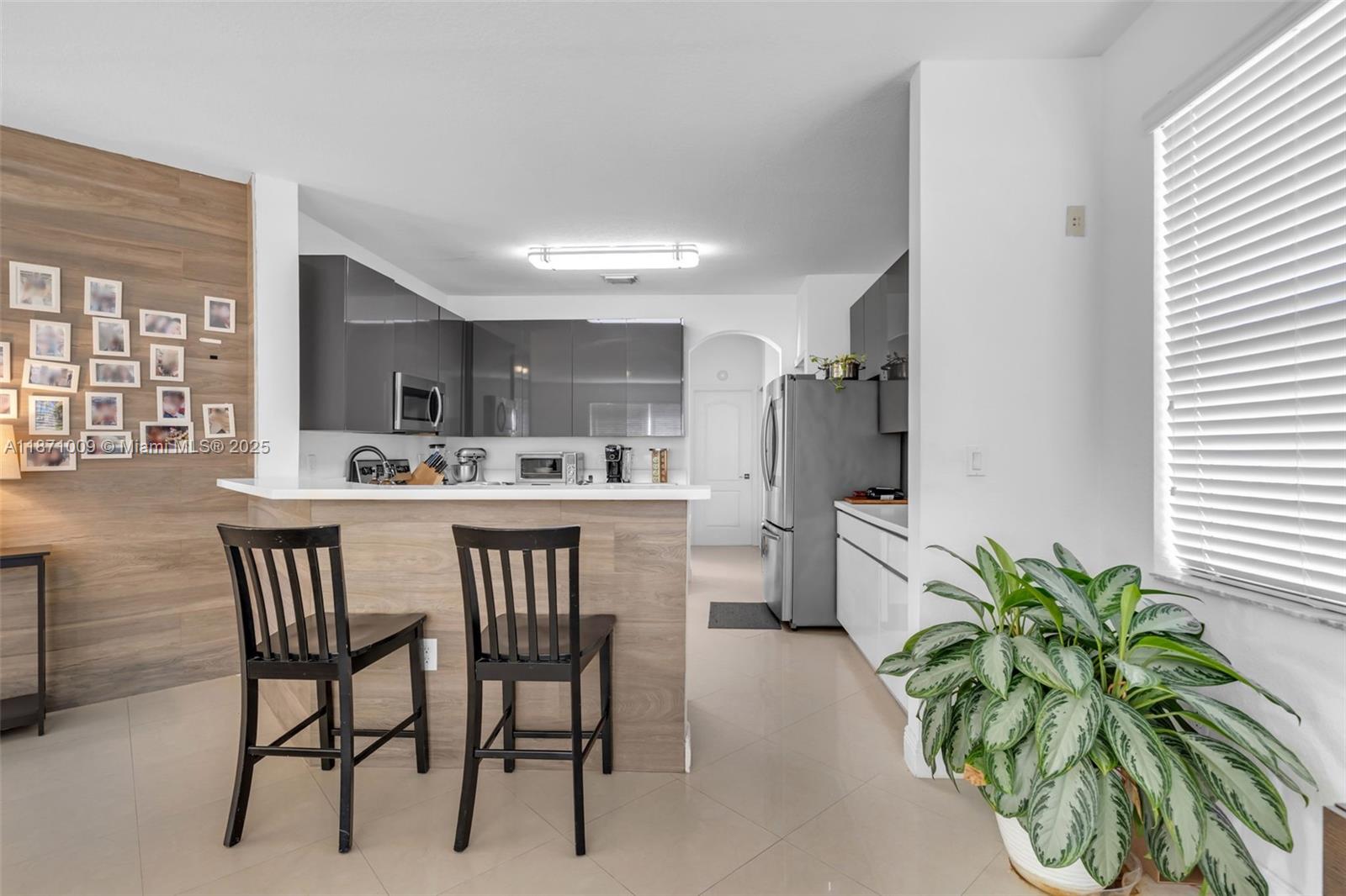 GALAPAGOS II - Residential