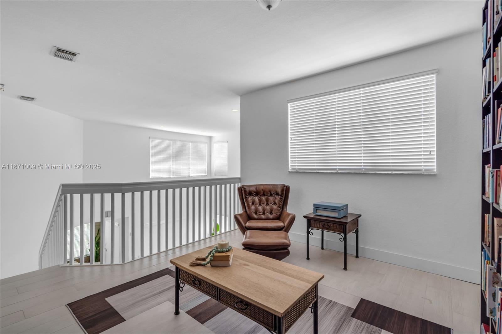 GALAPAGOS II - Residential