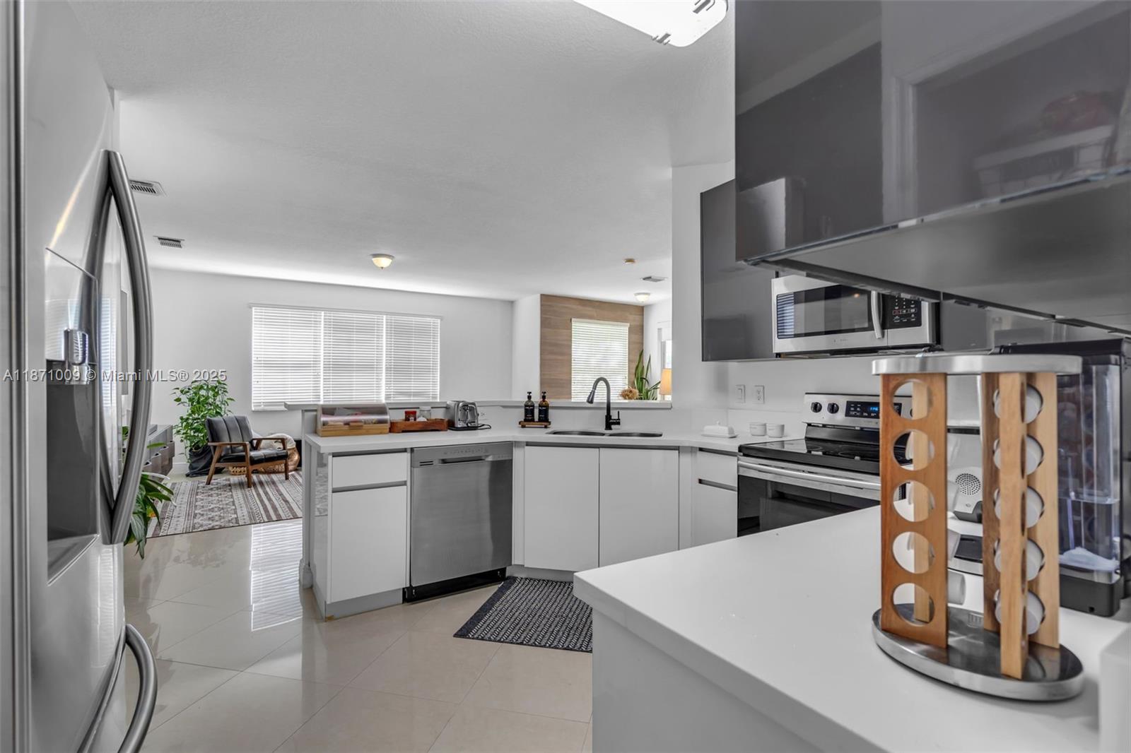 GALAPAGOS II - Residential