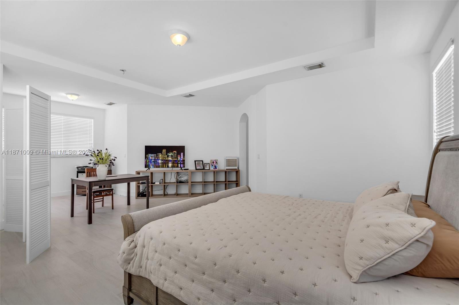 GALAPAGOS II - Residential