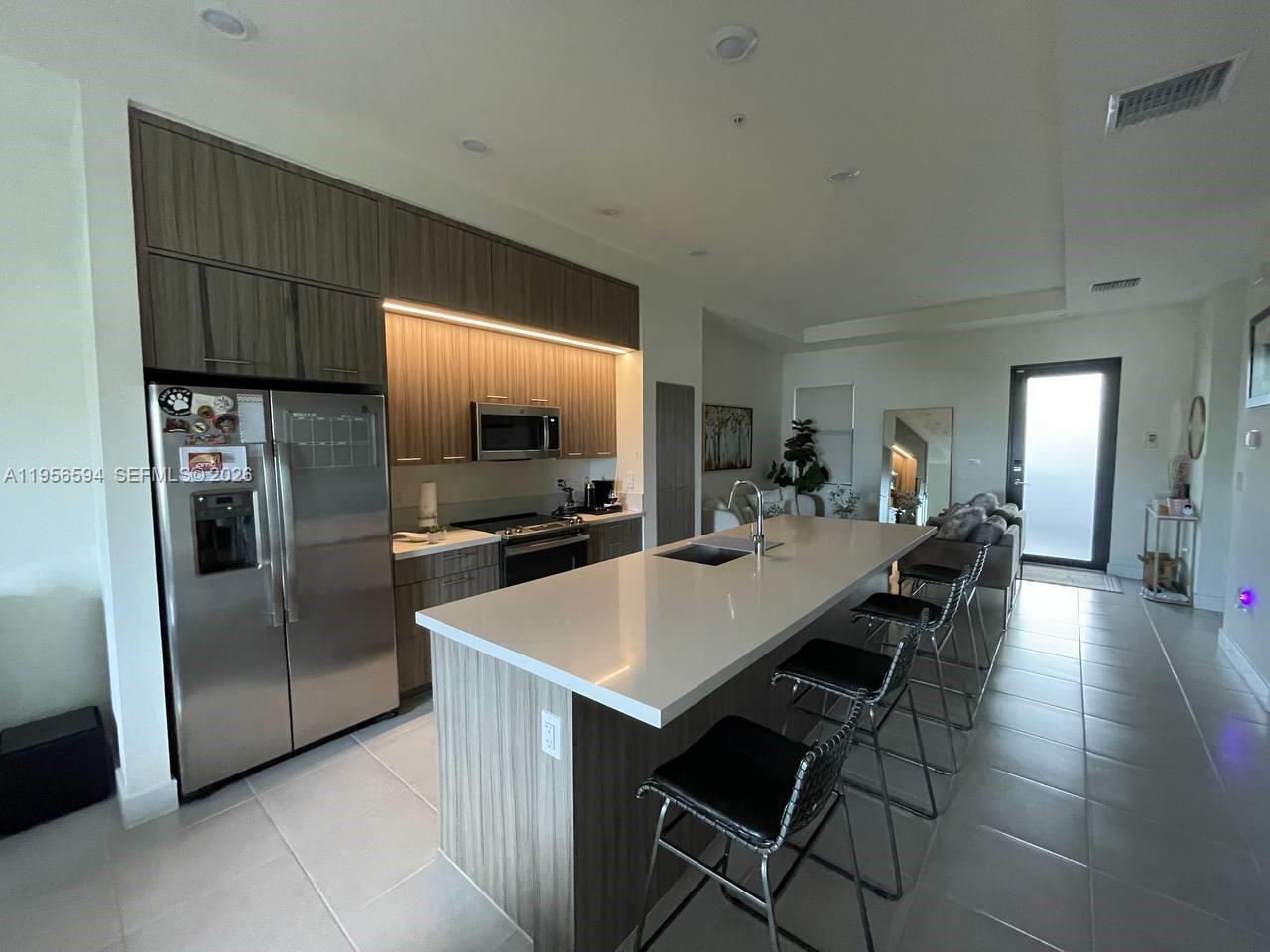 GRAND BAY SOUTH VILLAS - Residential Lease