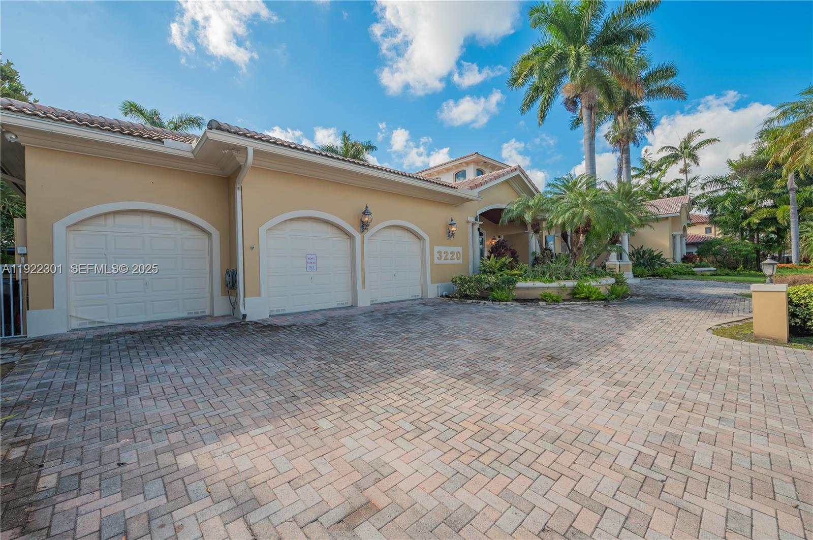 EASTERN SHORES 1ST ADDN - Residential