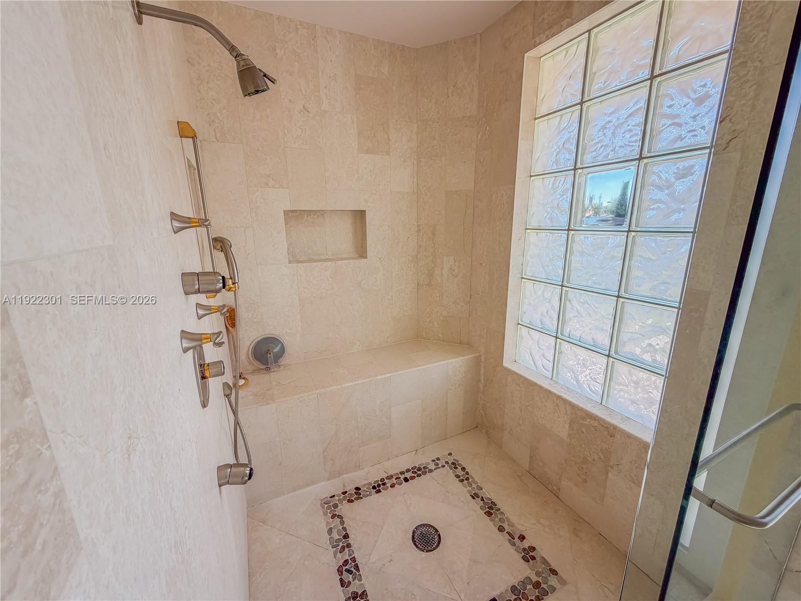 EASTERN SHORES 1ST ADDN - Residential