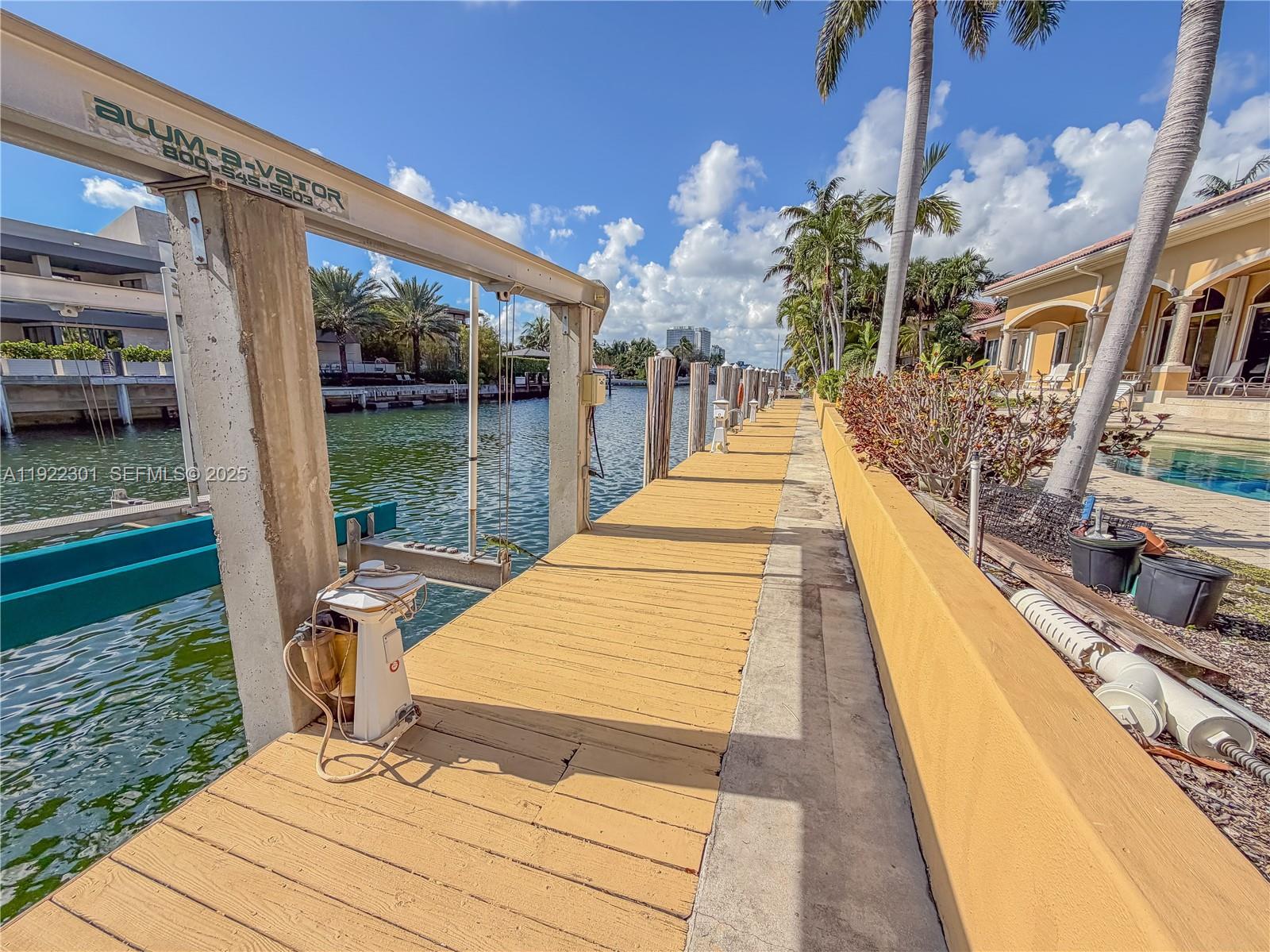 EASTERN SHORES 1ST ADDN - Residential