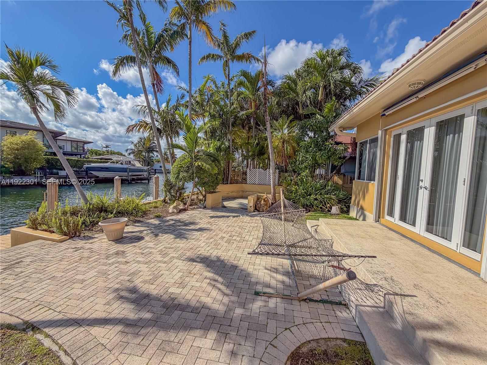 EASTERN SHORES 1ST ADDN - Residential