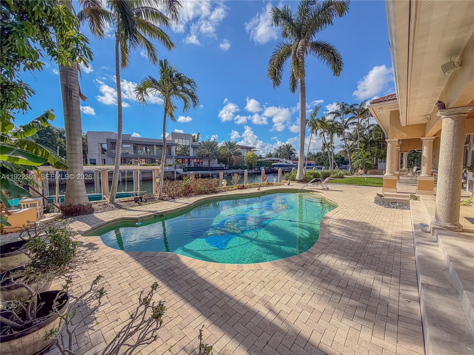 EASTERN SHORES 1ST ADDN - Residential