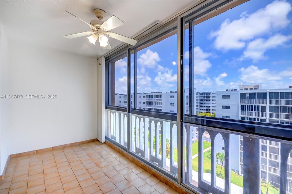 Photo of 301 NE 14th Ave #702, Hallandale Beach, FL 33009 (MLS # A11967478)