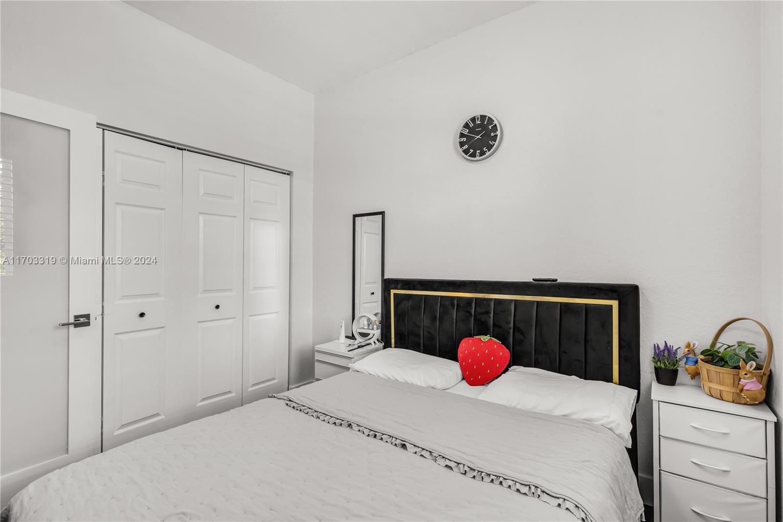 LAKES BY THE BAY GEE - Residential