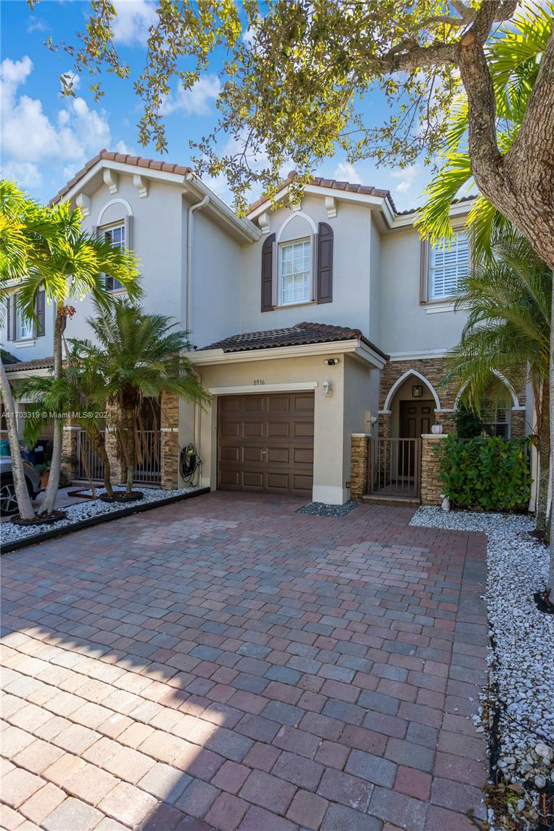LAKES BY THE BAY GEE - Residential