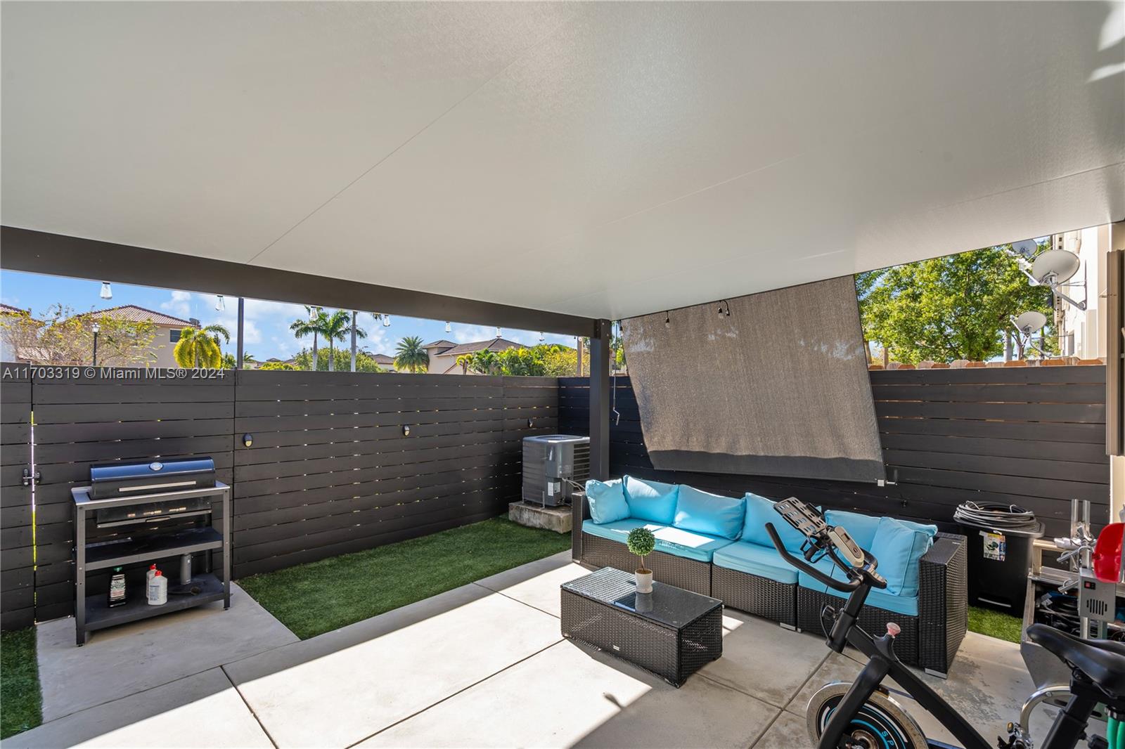 LAKES BY THE BAY GEE - Residential