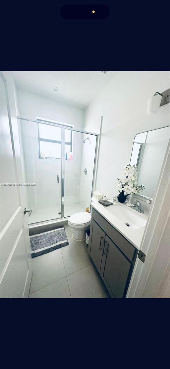 CENTURY ROYAL HOMES - Residential