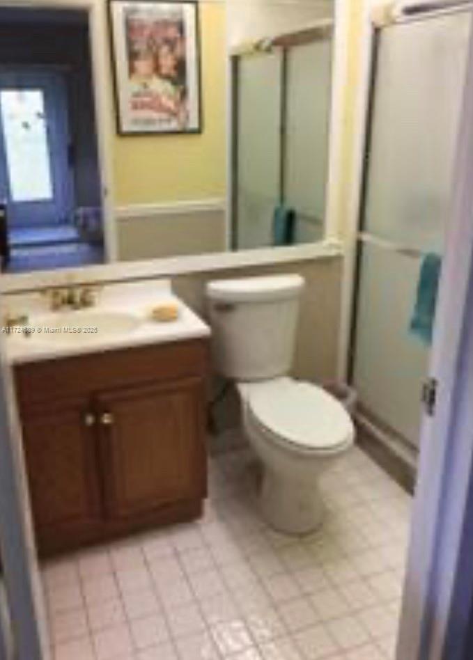 KINGS POINT SAXONY CONDOS - Residential