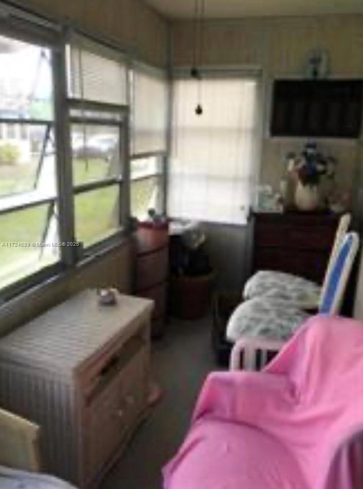 KINGS POINT SAXONY CONDOS - Residential