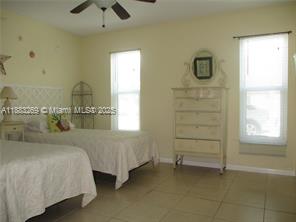 TWIN LAKES SOUTH & TOWN V - Residential