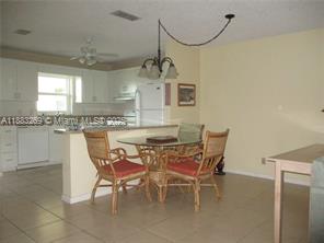 TWIN LAKES SOUTH & TOWN V - Residential