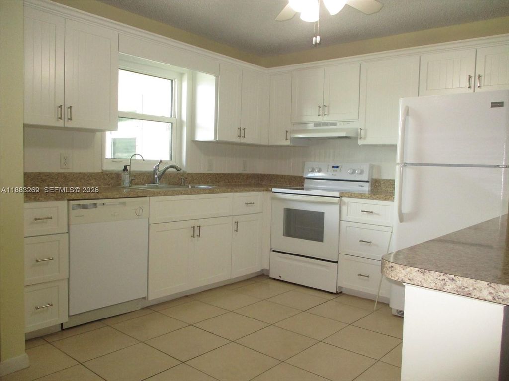 Photo of 6531 SE Federal Hwy #M111, Stuart, FL 34997 (MLS # A11883269)