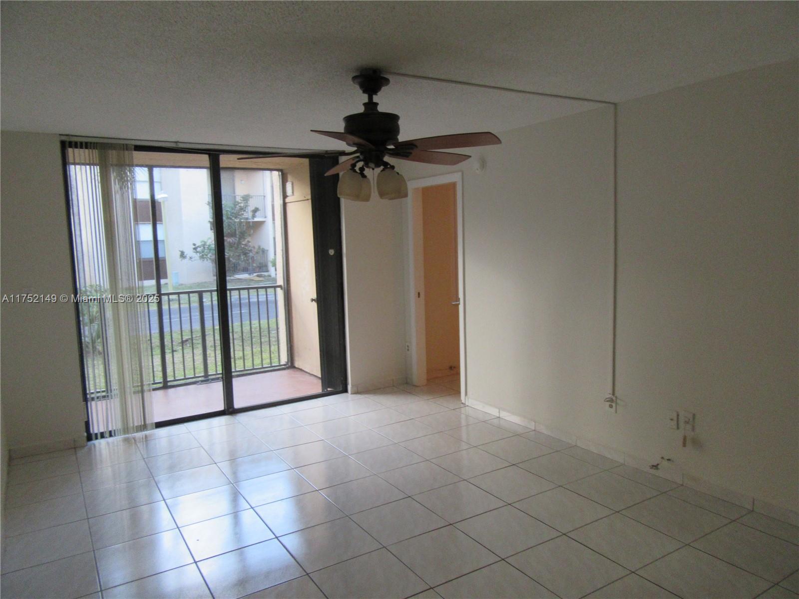 14301 N KENDALL DR 105B